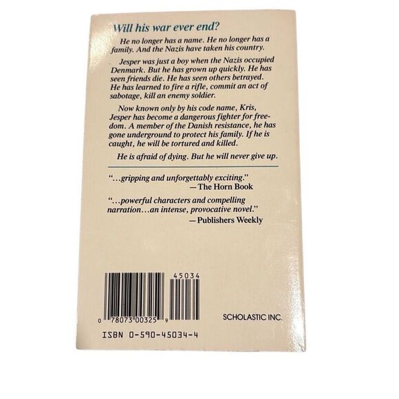 Kris's War by Carol Matas Vintage 1992 Paperback Book Good Condition - Picture 2 of 6